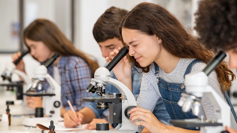 https://teknologipagten.imgix.net/03fhh51v/adobestock_396558081_16_9.jpeg